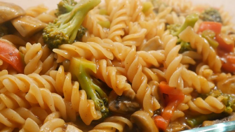 Sebzeli Makarna Tarifi ve Malzemeleri