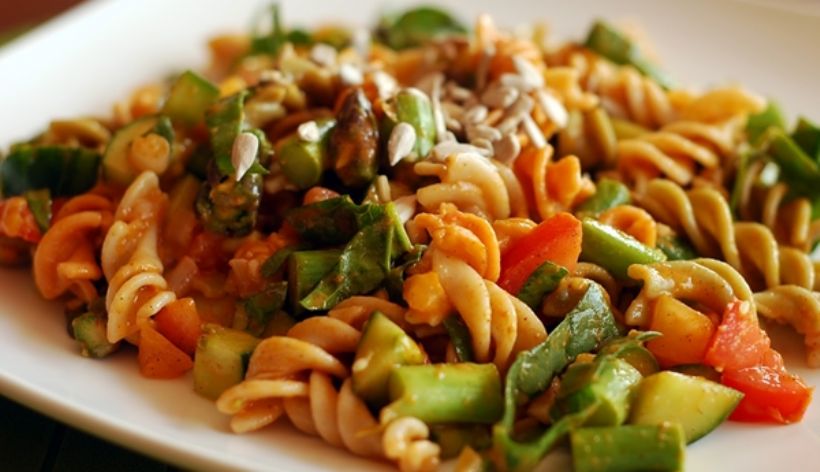 Sebzeli Makarna Sosu Tarifi ve Malzemeleri