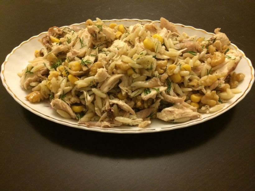 8 Kişilik Şehriyeli Tavuk Salatası Tarifi ve Malzemeleri