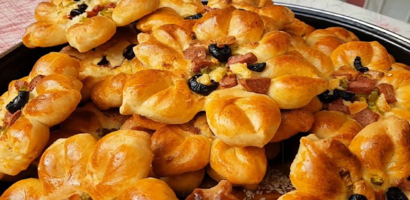 Şerit Çiçek Poğaça Tarifi ve Malzemeleri