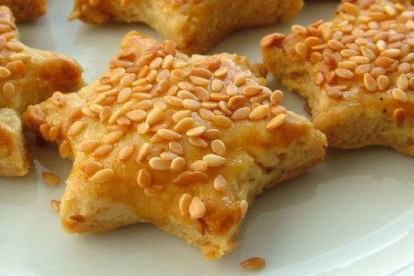 8 Kişilik Sirkeli Tuzlu Kurabiye Tarifi ve Malzemeleri