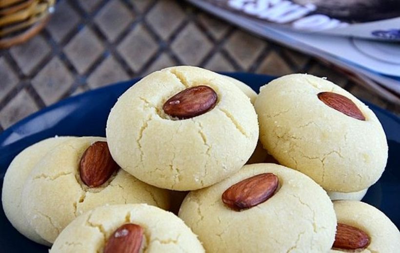 8 Kişilik Sıvı Yağlı Nişastalı Kurabiye Tarifi ve Malzemeleri