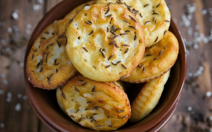 Sıvı Yağlı Tuzlu Kurabiye Tarifi ve Malzemeleri