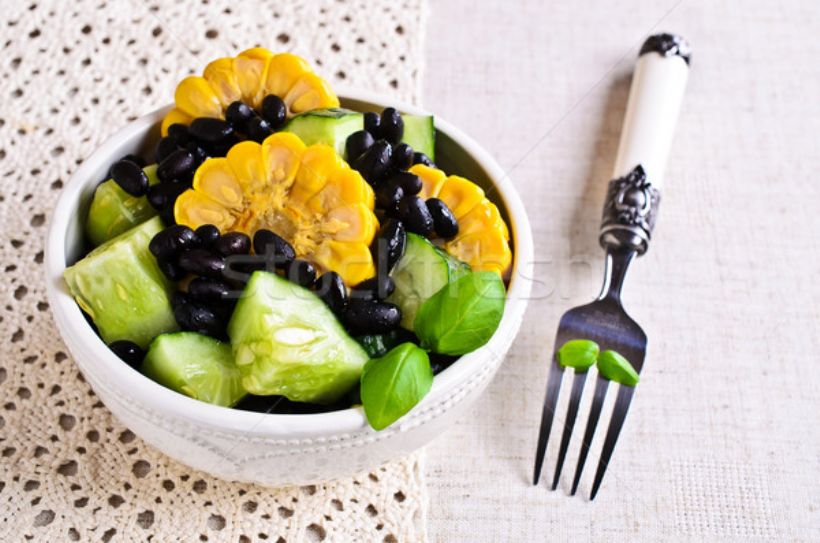 Siyah Fasulye Salatası Tarifi ve Malzemeleri