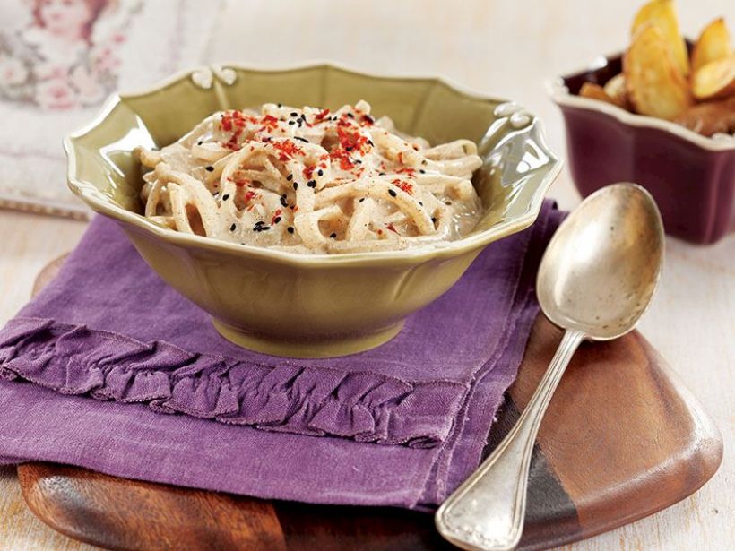 Soğan Salatası Tarifi ve Malzemeleri