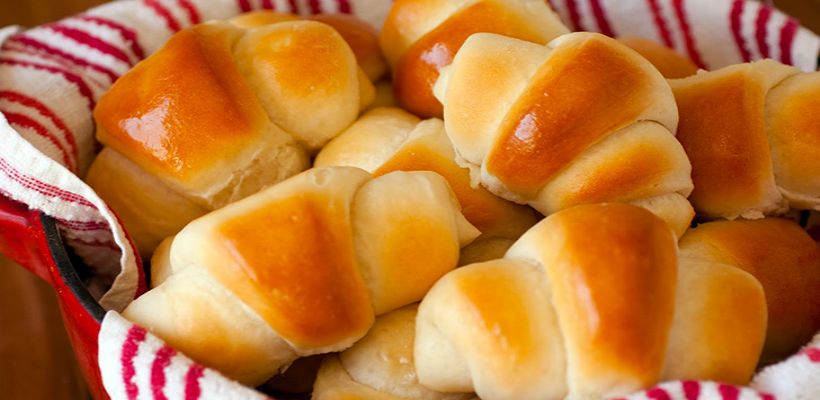 Sütlü Mayalı Poğaça Tarifi ve Malzemeleri