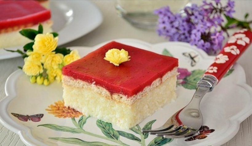 Sütlü Meyveli Tatlı Tarifi ve Malzemeleri