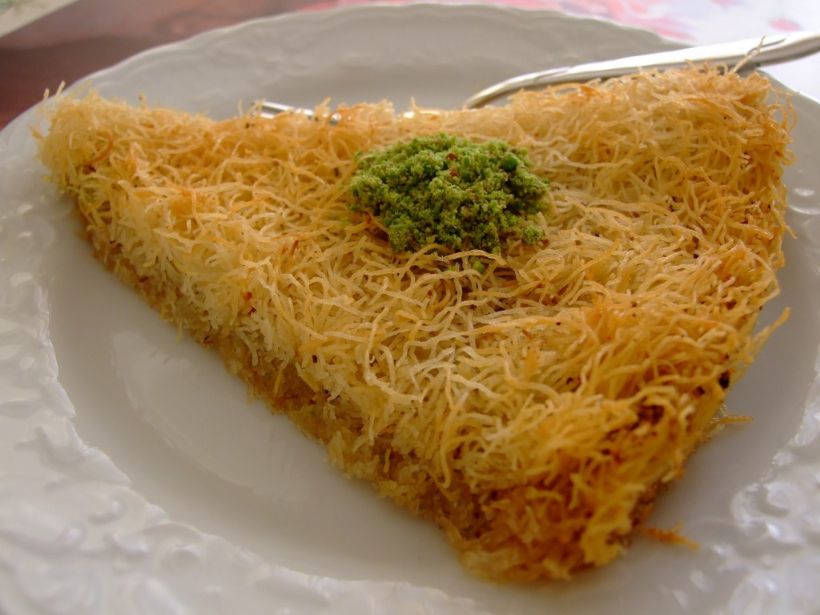 8 Kişilik Sütlü Tel Kadayıf Tatlısı Tarifi ve Malzemeleri