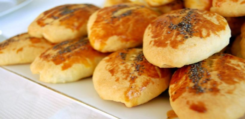 8 Kişilik Sütlü Yumuşak Poğaça Tarifi ve Malzemeleri