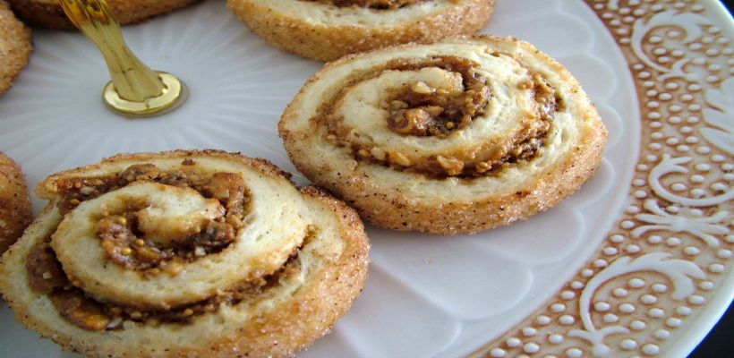 8 Kişilik Tahinli Rulo Kurabiye Tarifi ve Malzemeleri