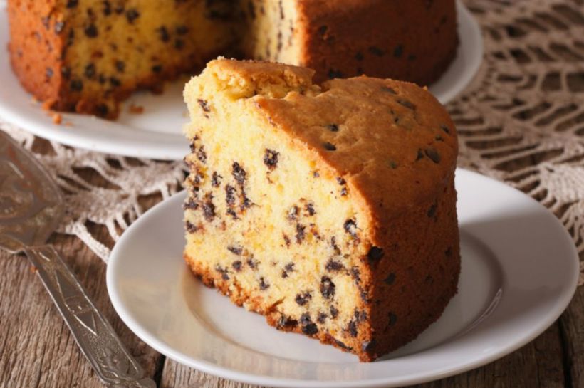 8 Kişilik Tarçınlı Damla Çikolatalı Kek Tarifi ve Malzemeleri