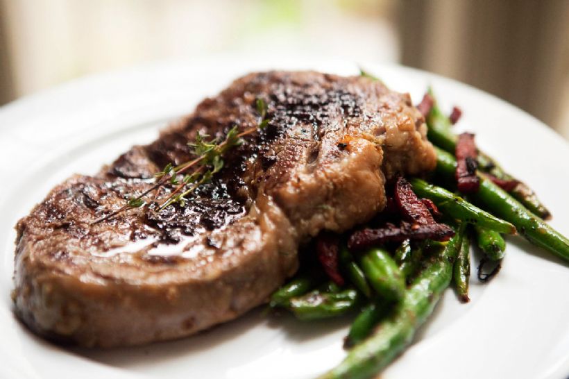 8 Kişilik Tavada Izgara Köfte Tarifi ve Malzemeleri