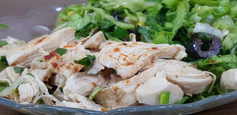 Tavuk Salatası Tarifi ve Malzemeleri