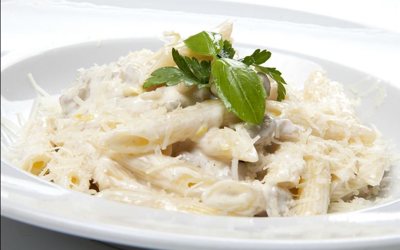 Tavuk Soslu Makarna Tarifi ve Malzemeleri