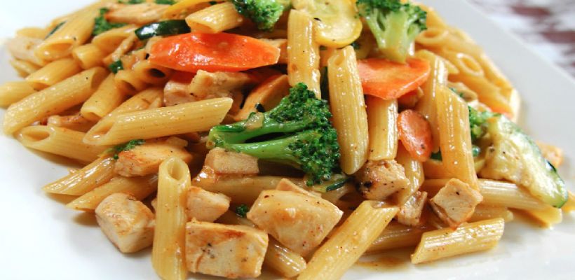 Tavuklu Kaşarlı Makarna Tarifi ve Malzemeleri