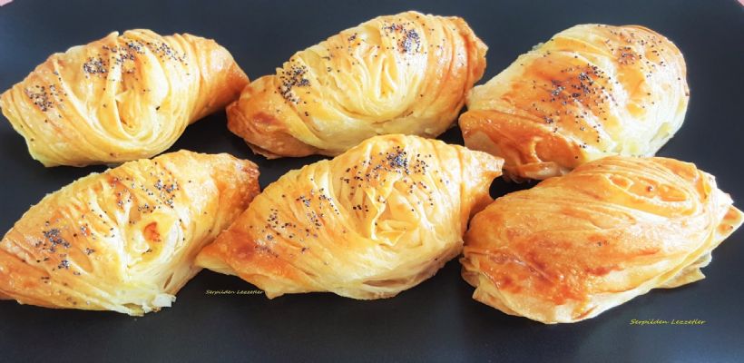 Tavuklu Midye Börek Tarifi ve Malzemeleri
