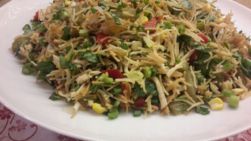 Tel Şehriye Salatası Tarifi ve Malzemeleri