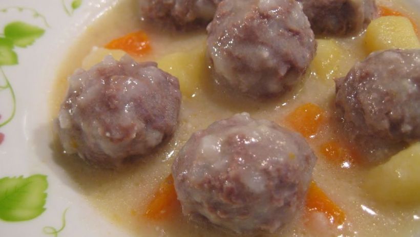 8 Kişilik Terbiyeli Ekşili Köfte Tarifi ve Malzemeleri