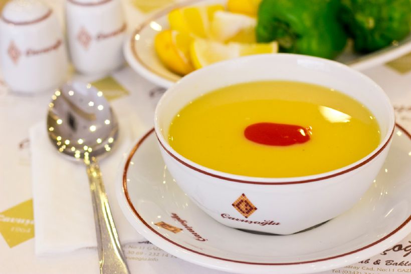 Tereyağlı Mercimek Çorbası Tarifi ve Malzemeleri