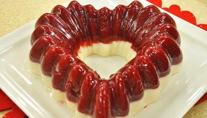 8 Kişilik Vişneli İrmik Tatlısı Tarifi ve Malzemeleri