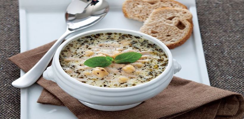 8 Kişilik Yoğurtlu Erişte Çorbası Tarifi ve Malzemeleri