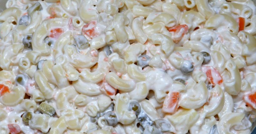 Yoğurtlu Garnitürlü Makarna Tarifi ve Malzemeleri