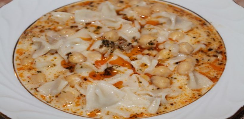 8 Kişilik Yoğurtlu Mantı Çorbası Tarifi ve Malzemeleri