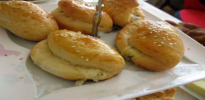 Yoğurtlu Mayalı Poğaça Tarifi ve Malzemeleri