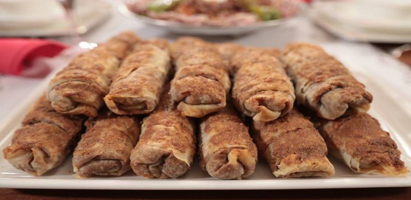 8 Kişilik Yufkadan Haşhaşlı Börek Tarifi ve Malzemeleri