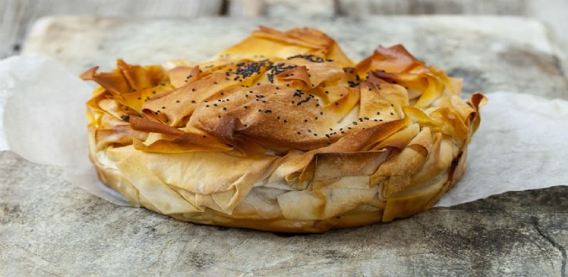 8 Kişilik Yufkalı Patlıcanlı Börek Tarifi ve Malzemeleri