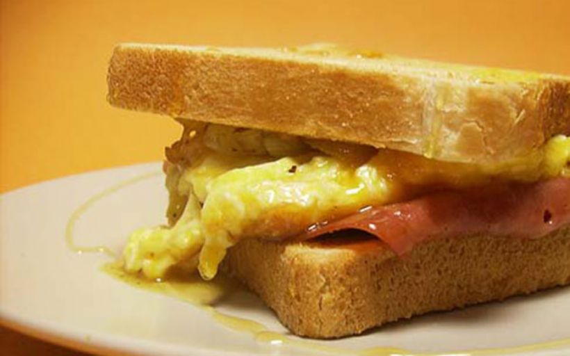 Yumurtalı Tost Tarifi ve Malzemeleri