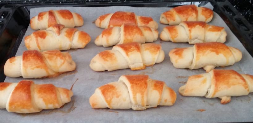 Yumuşak Katmer Poğaça Tarifi ve Malzemeleri