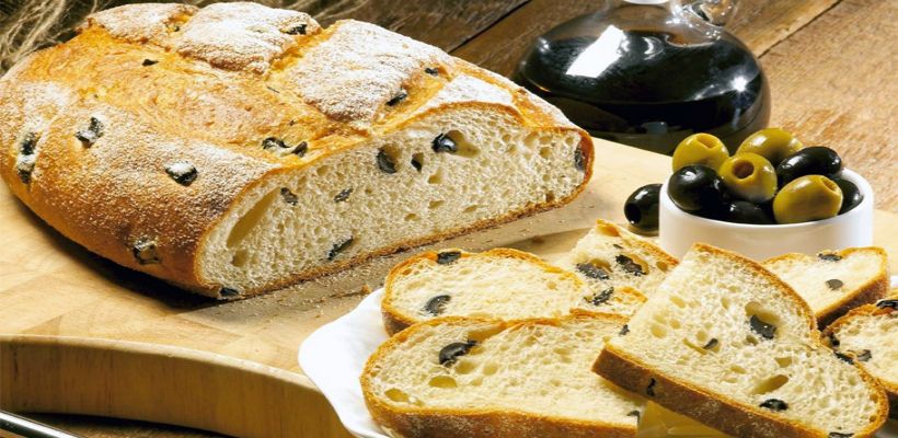 8 Kişilik Zeytinli Ekmek Tarifi Tarifi ve Malzemeleri