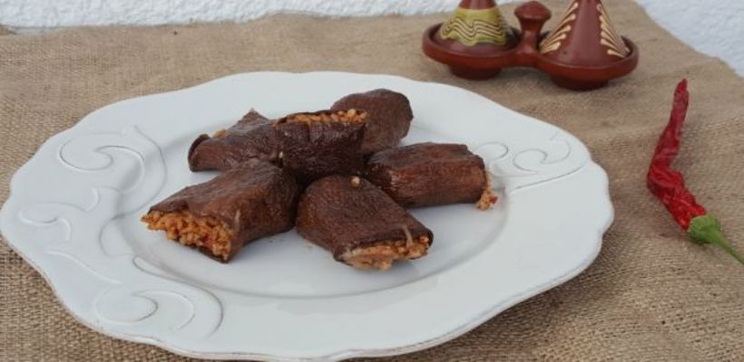 Zeytinyağlı Kuru Patlıcan Dolması Tarifi ve Malzemeleri