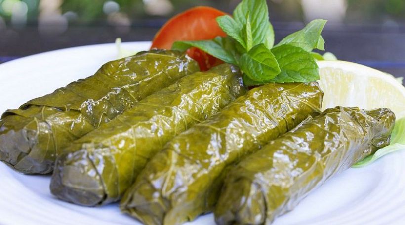 Zeytinyağlı Sarma Tarifi ve Malzemeleri