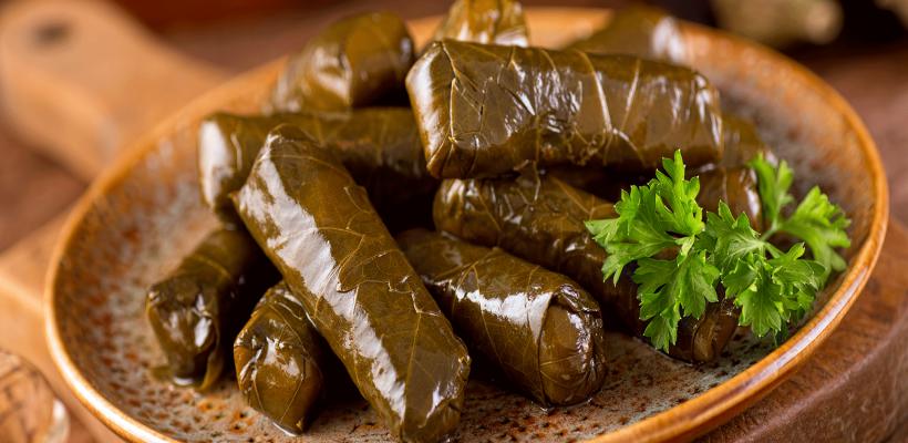 8 Kişilik Zeytinyağlı Üzüm Yaprağı Sarması Tarifi ve Malzemeleri