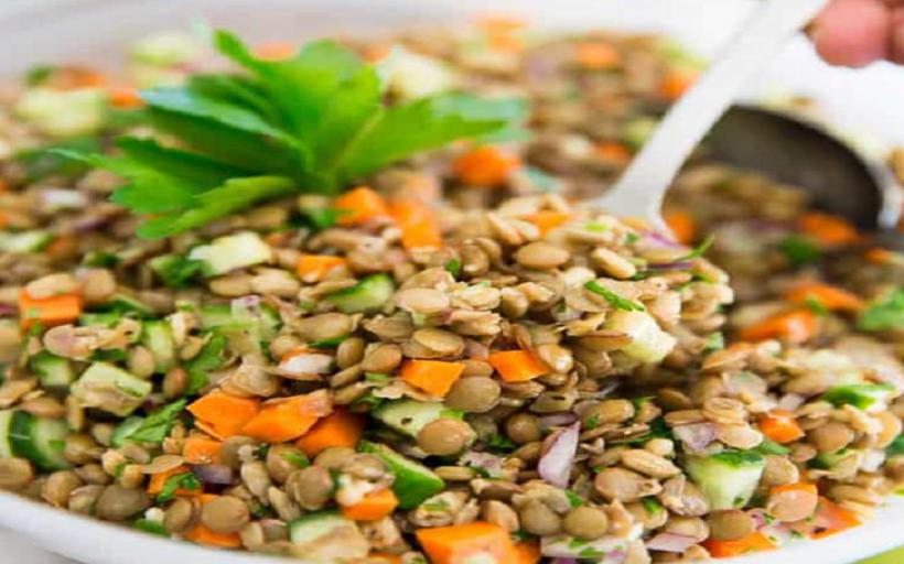 8 Kişilik Arpa Şehriyeli Yeşil Mercimek Salatası Tarifi ve Malzemeleri